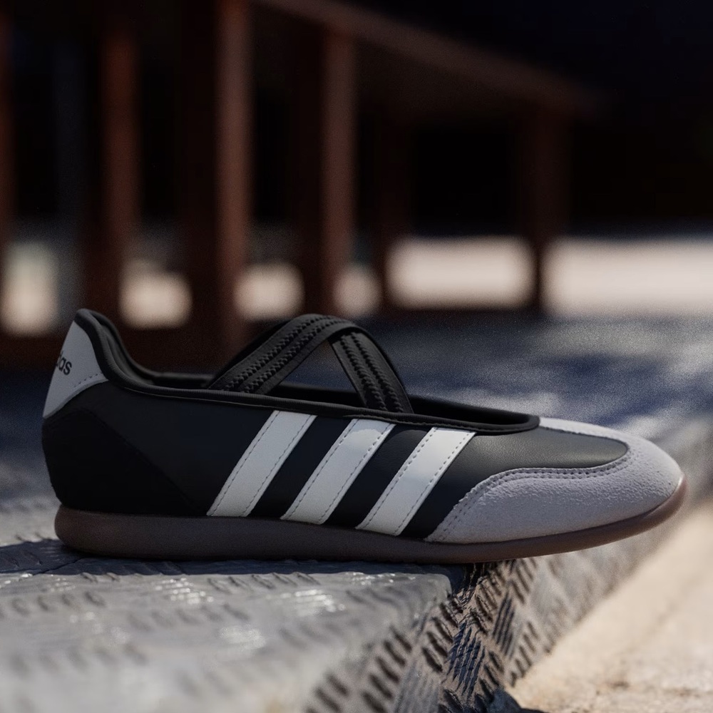 NWT Adidas Mary Jane Sneakers
